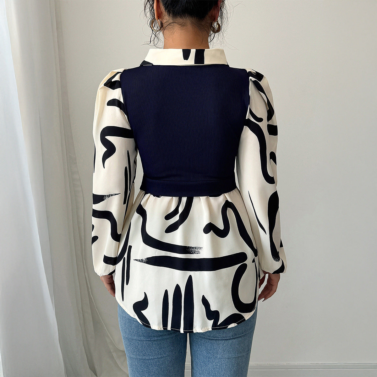 Casual Style Scribbled Blouse