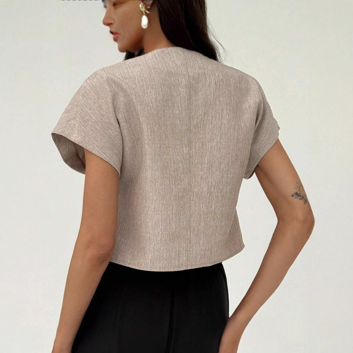 Wide-shoulder Waist-cinching Irregular HemTop