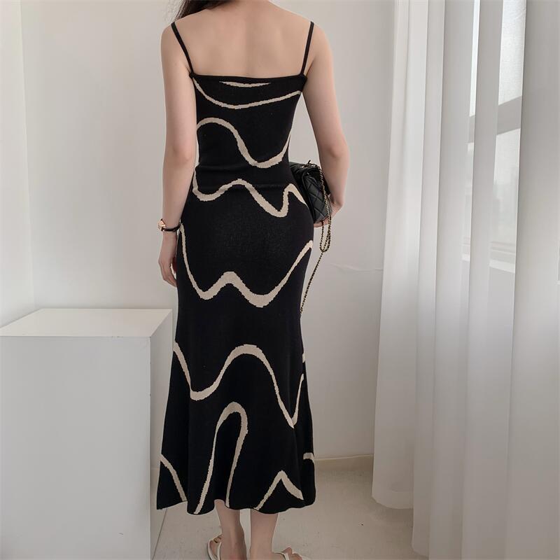 Summer New Suspender Knitted Dress Wave Pattern Gentle Casual Mid-length