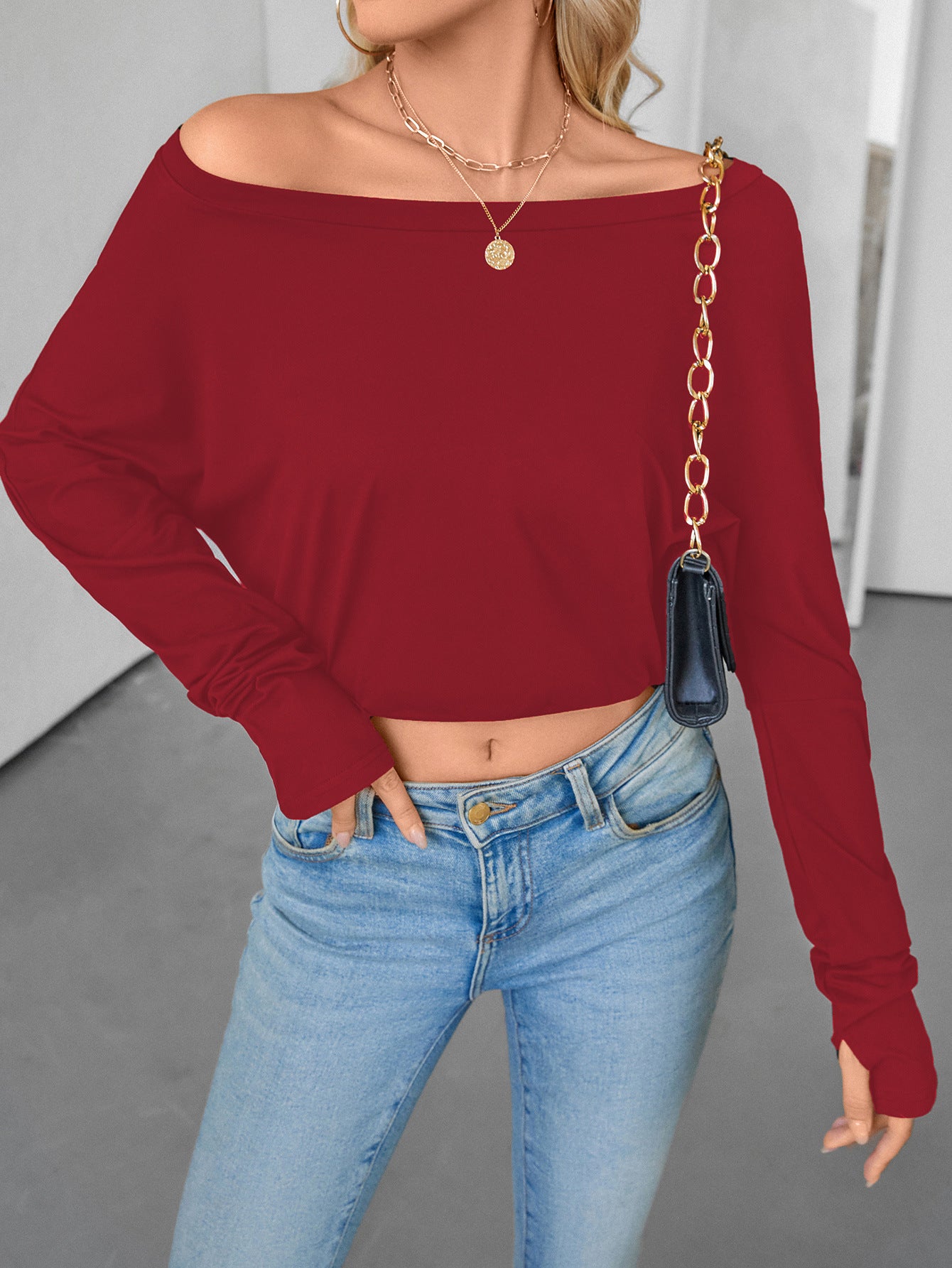 Midriff-baring Top T-shirt
