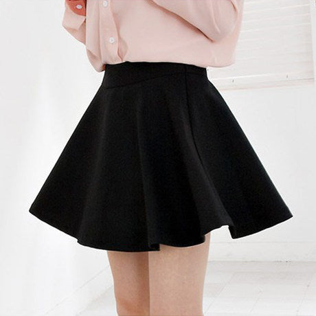Flowy Mini skirt