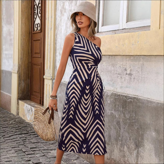 Design Printed Split Sleeveless Dress