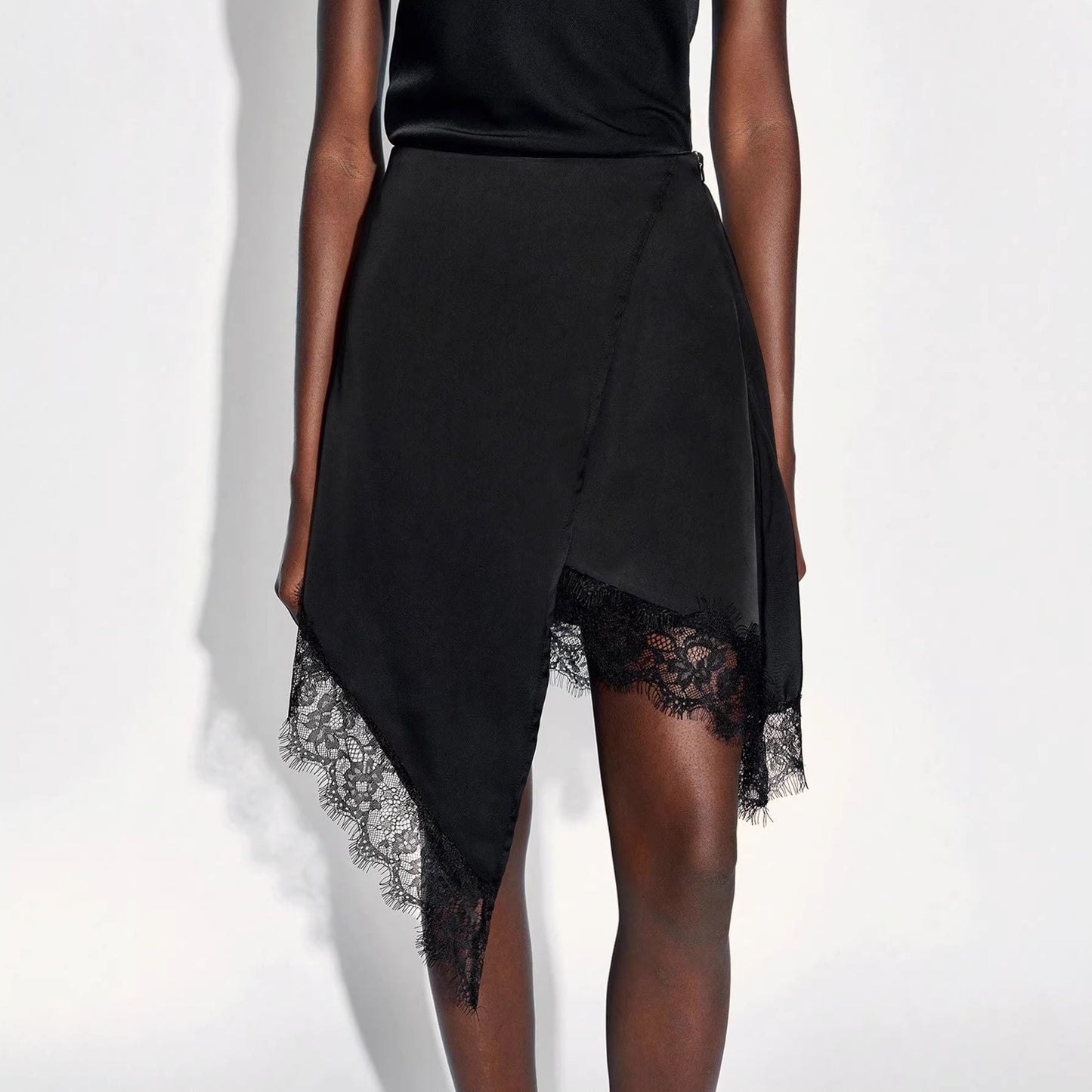 Lace-panel A-line Asymmetrical Mini Skirt