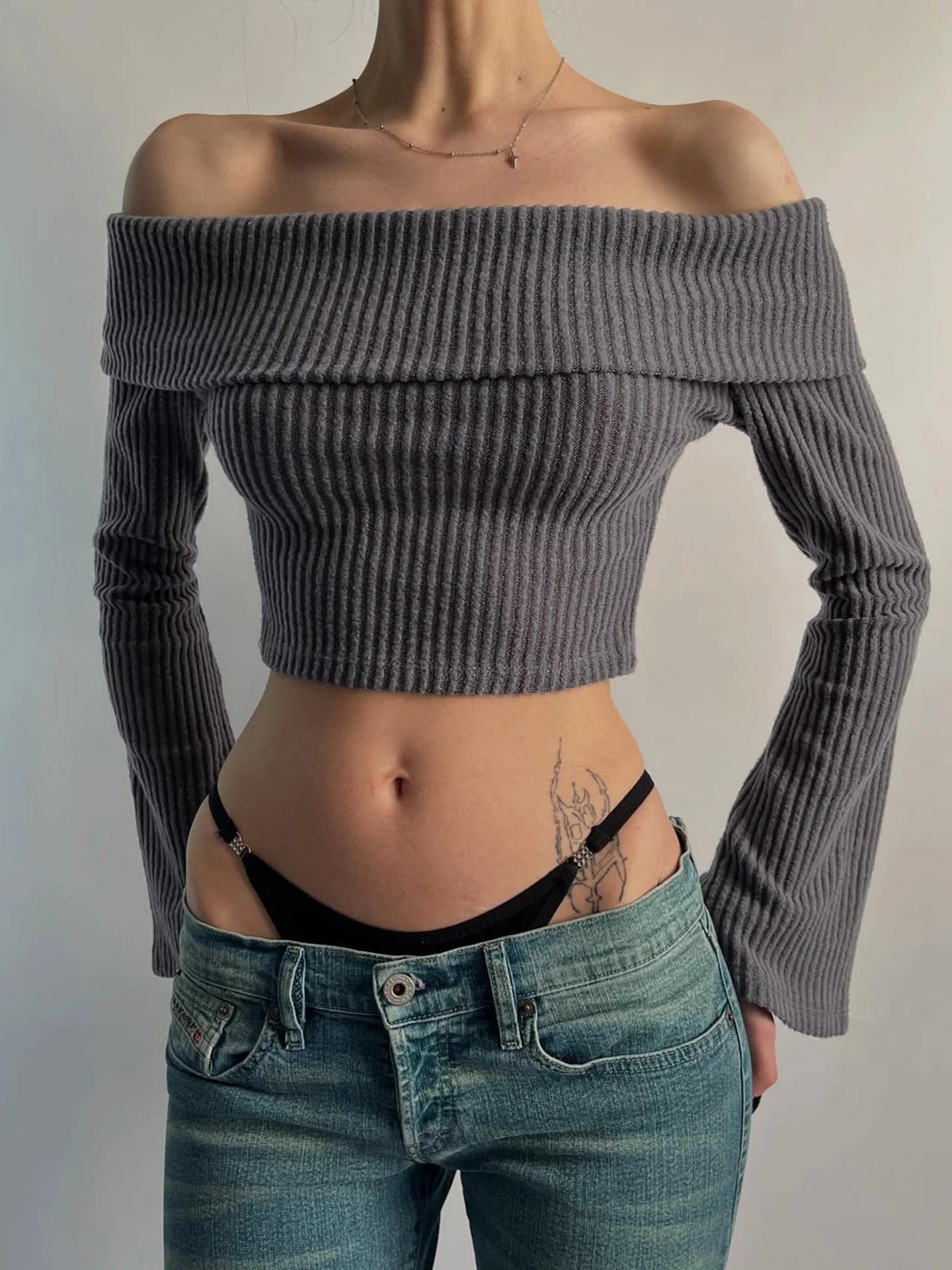 Hugcitar small size Elegant Slash Neck Long Flare Sleeve Sexy Slim Crop T-Shirt Top Autumn Winter Women Casual Clothes Party Streetwear