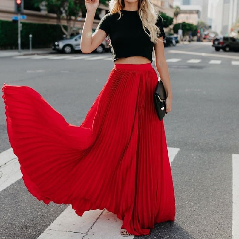 Pleated Long Skirt