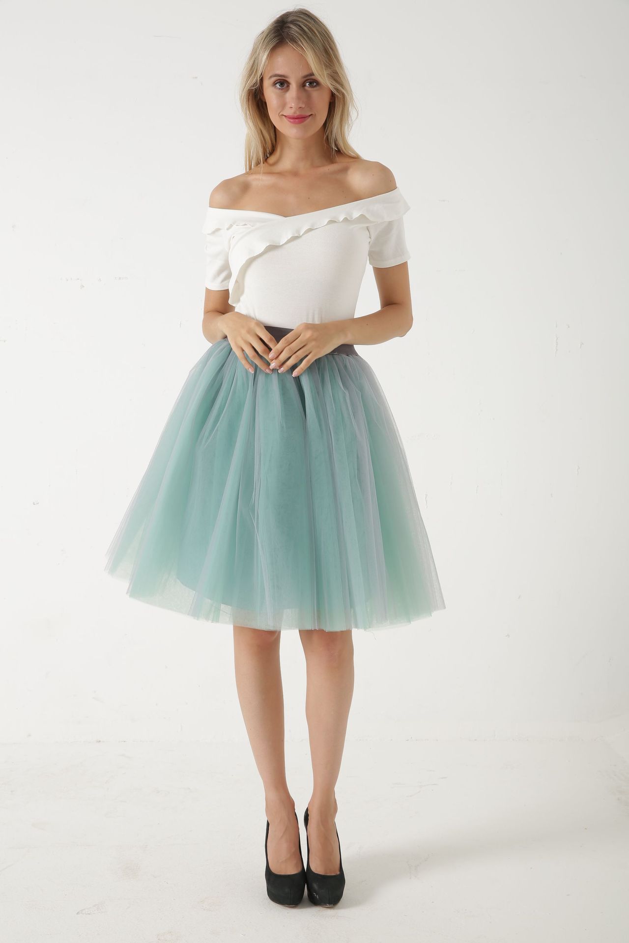 Mesh Pleated Bubble Skirt